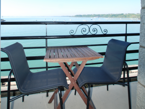 Chambre avec vue mer et balcon à Cancale