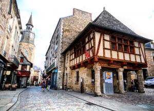 visit dinan